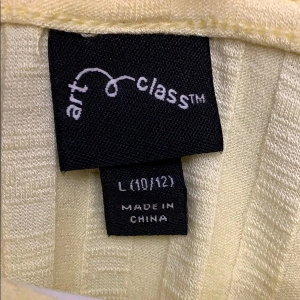Art Class Girls yellow lettuce hem top large